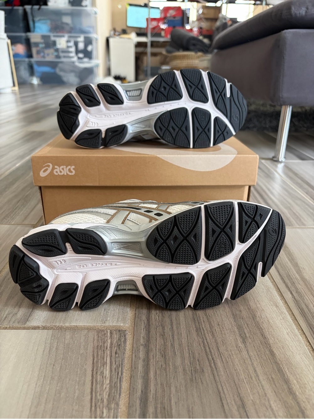 Women's ASICS Gel NYC 2055 Shoes Sneakers - Cream Pure Silver 1203A542-100 - Picture 7 of 7
